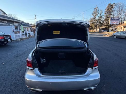 Used 2013 Lexus LS 460 AWD image 18