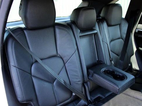 Used 2012 Porsche Cayenne image 13