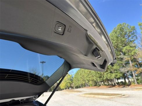 Used 2024 Ford Edge Titanium image 26