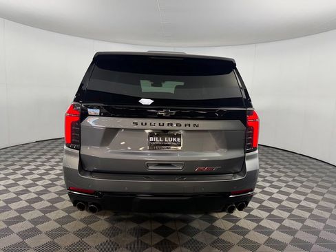 Used 2026 Chevrolet Suburban RST AWD/4WD image 8