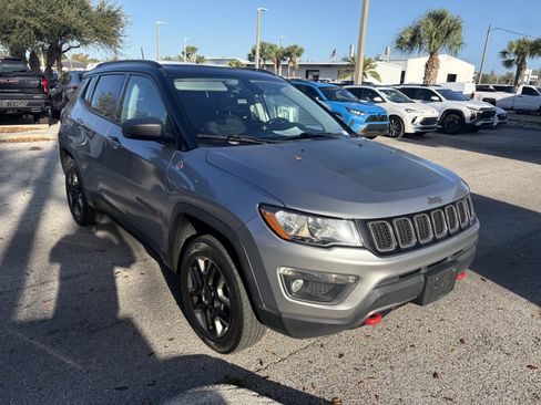 Used 2018 Jeep Compass Trailhawk w/ Leather Interior Group image 1