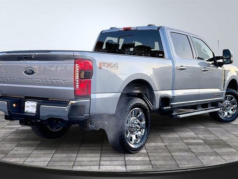 Used 2024 Ford F350 Lariat w/ Chrome Package image 2