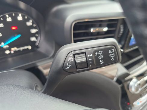 Used 2022 Ford Explorer Limited w/ Class IV Trailer Tow Package image 24