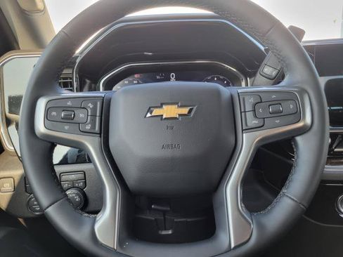 Used 2024 Chevrolet Silverado 1500 LT AWD/4WD image 10