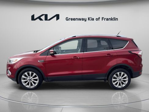 Used 2017 Ford Escape Titanium image 4