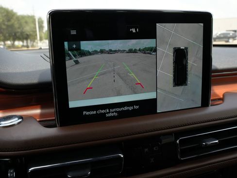 Used 2023 Lincoln Aviator Reserve RWD image 14