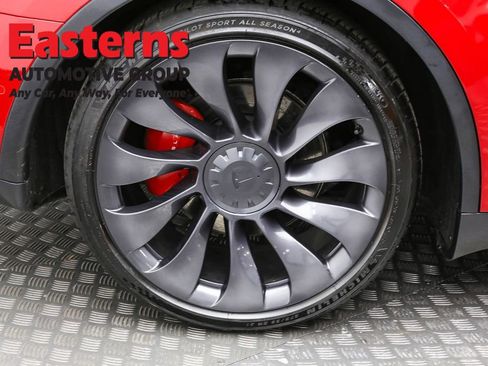Used 2022 Tesla Model Y Performance image 27
