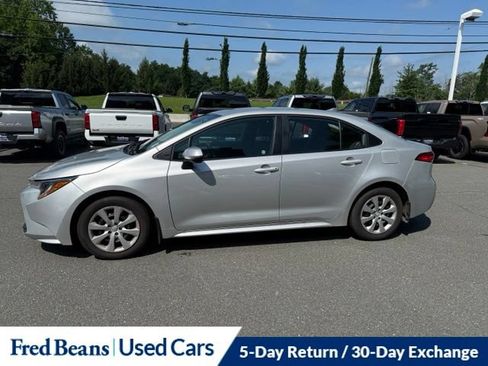 Used 2026 Toyota Corolla LE FWD image 20