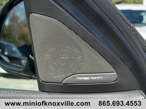 Used 2021 BMW X6 xDrive40i w/ Executive Package image 13