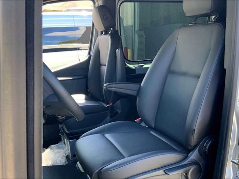 New 2025 Mercedes-Benz Sprinter 2500 image 19