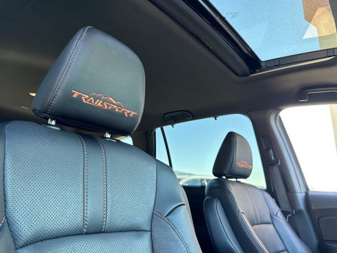 Used 2022 Honda Pilot TrailSport image 26