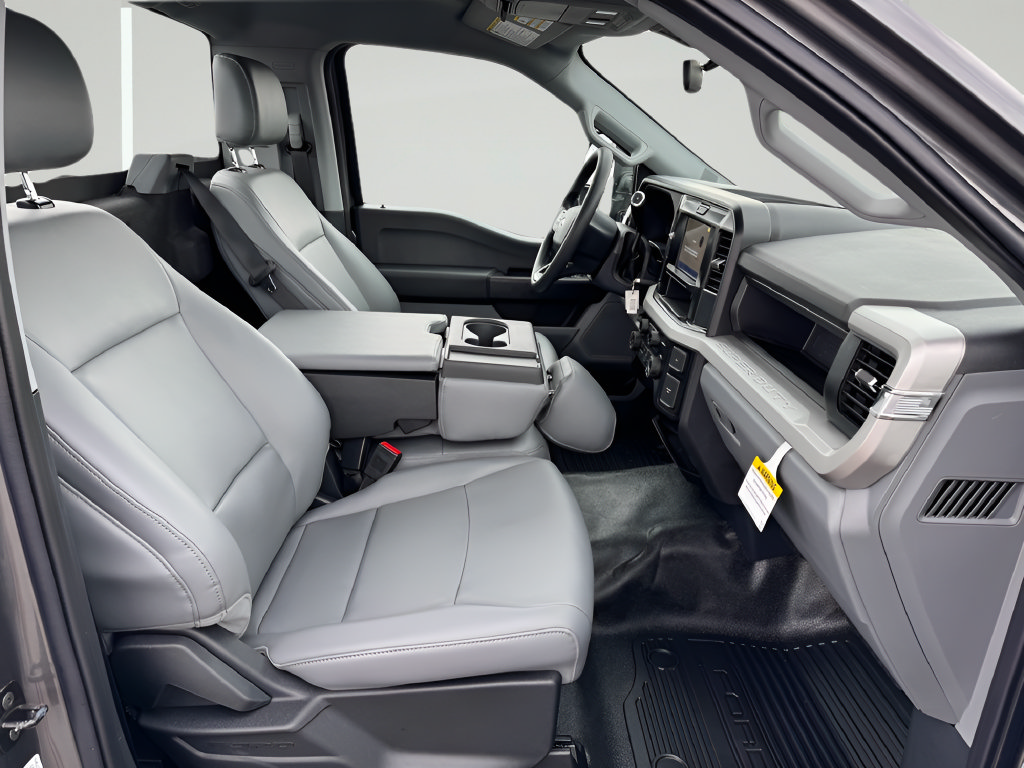 Used 2025 Ford F250 XL RWD image 26
