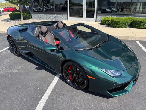 Used 2016 Lamborghini Huracan LP 610-4 AWD/4WD image 3