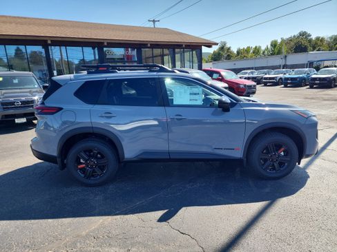 New 2026 Nissan Rogue SV w/ Rock Creek Premium Package image 9