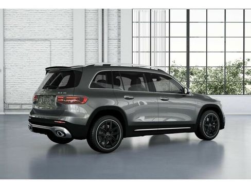 New 2026 Mercedes-Benz GLB 35 AMG 4MATIC image 21