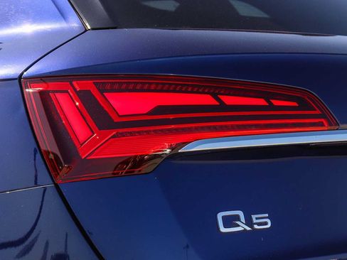 Used 2022 Audi Q5 2.0T Premium AWD/4WD image 12
