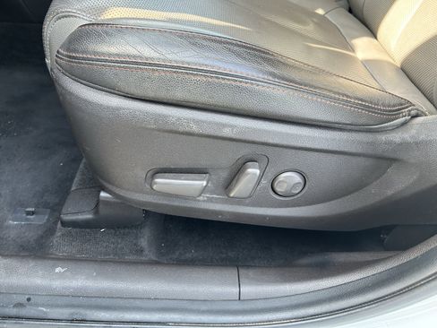 Used 2019 Hyundai Santa Fe Limited image 20