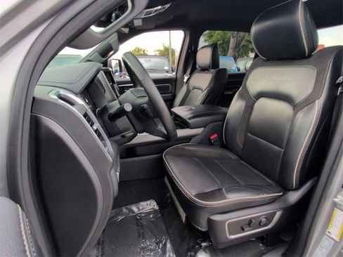 Used 2024 RAM 1500 Laramie image 5