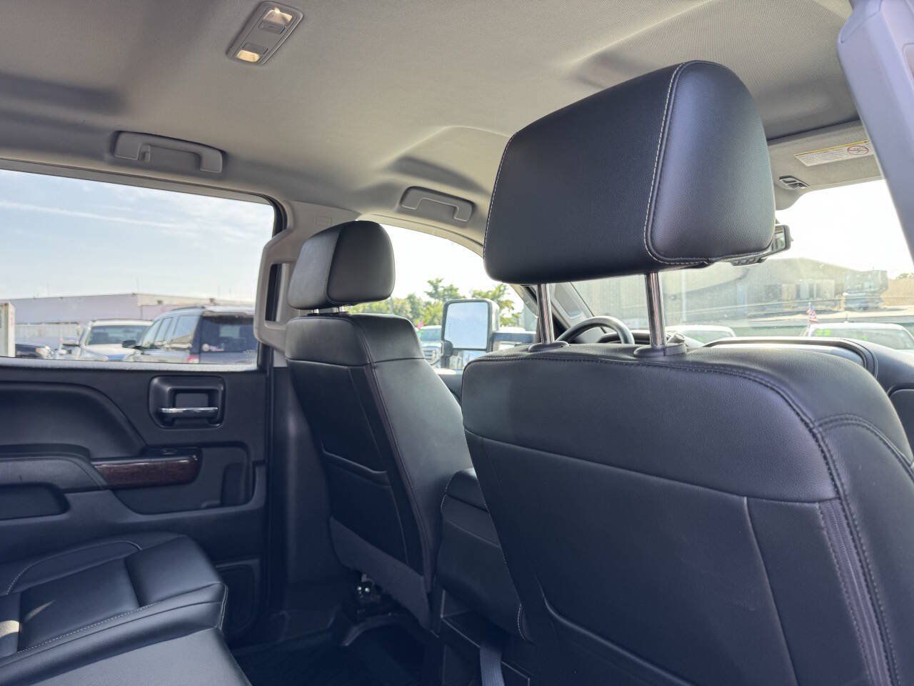 Used 2019 GMC Sierra 2500 SLT w/ Duramax Plus Package AWD/4WD image 36
