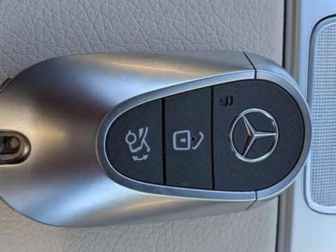 New 2026 Mercedes-Benz GLC 300 4MATIC image 32