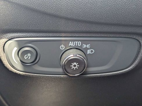 Used 2024 Chevrolet Equinox LT FWD image 26