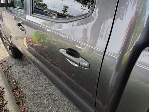 Used 2017 Toyota Tacoma TRD Sport w/ Tow Package image 26