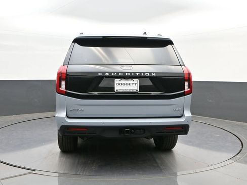 New 2026 Ford Expedition Max Active RWD image 8
