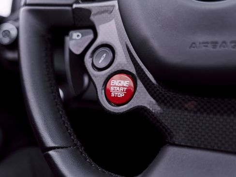 Used 2019 Ferrari 488 Spider RWD image 67