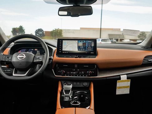 New 2026 Nissan Rogue Platinum w/ Platinum Premium Package image 16