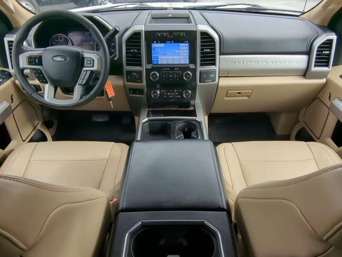 Used 2019 Ford F250 Lariat w/ Chrome Package image 13