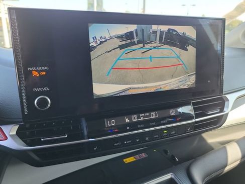 Used 2025 Toyota Sienna XLE w/ XLE Plus Package AWD/4WD image 24