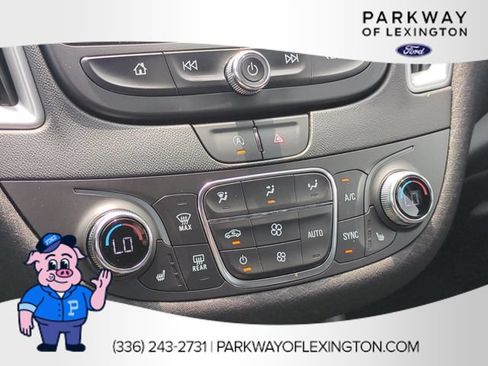 Used 2023 Chevrolet Malibu LT FWD image 24