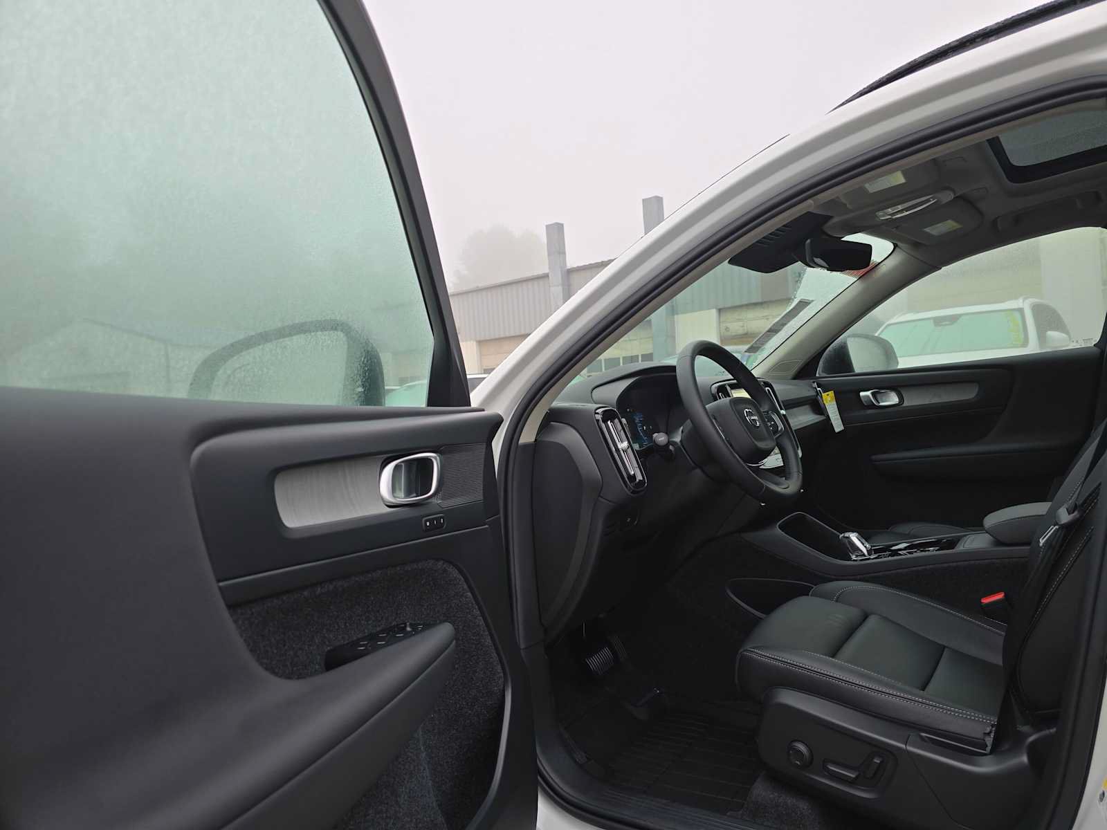 Used 2026 Volvo XC40 B5 Plus w/ Protection Package Premier AWD/4WD image 20