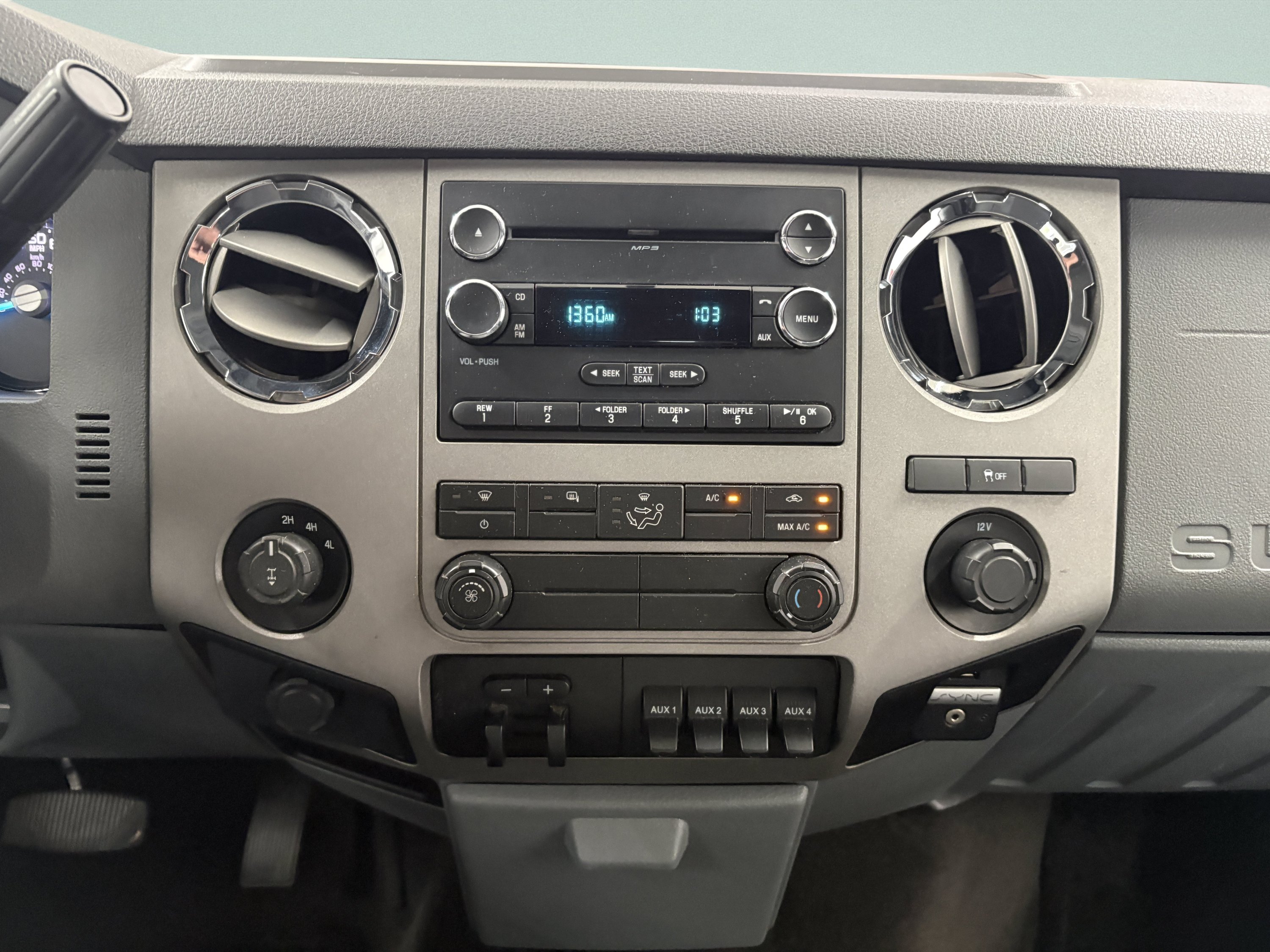 Used 2016 Ford F250 XLT w/ XLT Value Package AWD/4WD image 8