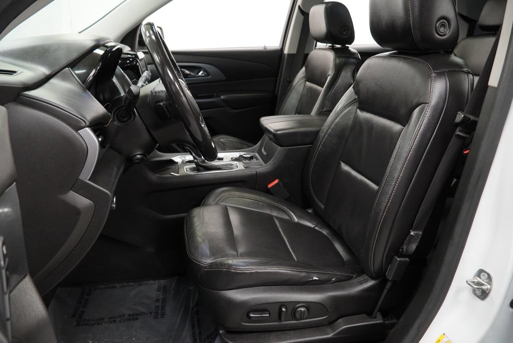 Used 2018 Chevrolet Traverse Premier w/ Redline Edition AWD/4WD image 12