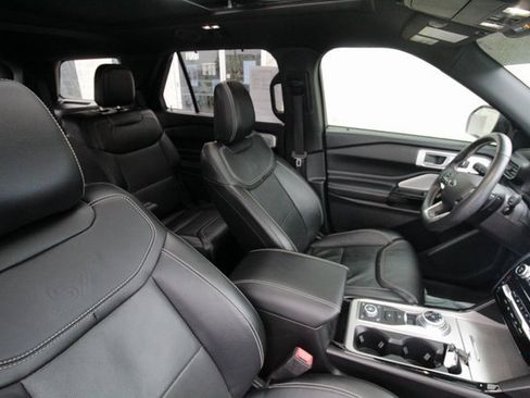 Used 2022 Ford Explorer ST w/ Equipment Group 401A image 36