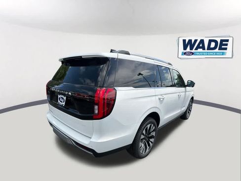 New 2026 Ford Expedition Platinum w/ Driver's Package AWD/4WD image 5