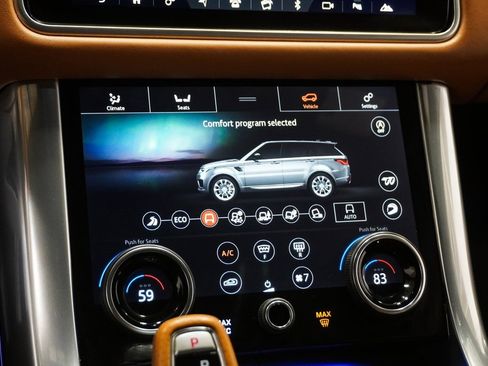 Used 2022 Land Rover Range Rover Sport SVR image 33