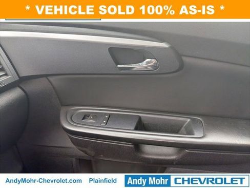 Used 2011 Chevrolet Traverse LT image 21