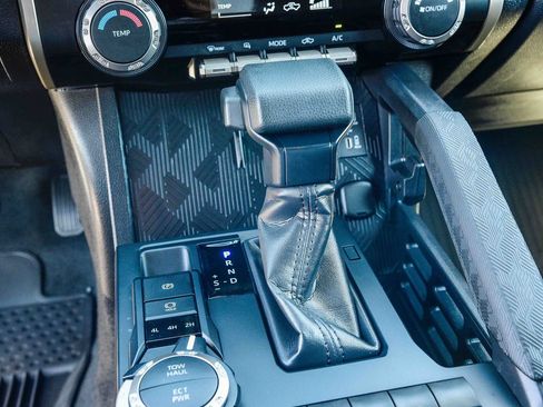 Certified 2025 Toyota Tacoma SR5 image 28