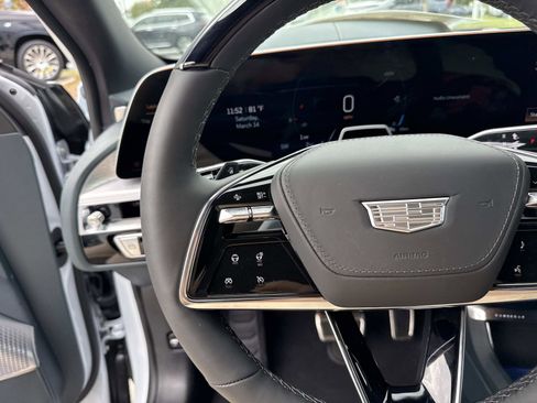 New 2026 Cadillac Lyriq Signature Sport w/ Nappa Leather Package image 30