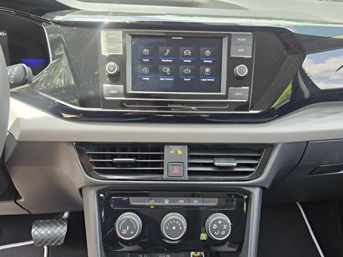 Used 2023 Volkswagen Taos S FWD image 15