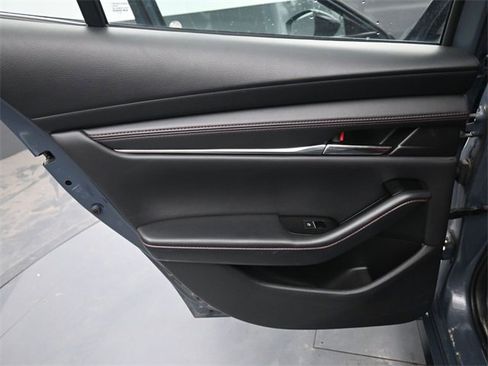 Used 2024 MAZDA MAZDA3 s image 29