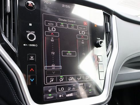 Used 2024 Subaru Outback Premium image 37