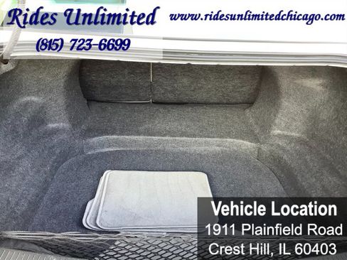Used 2011 Ford Taurus SE FWD image 29
