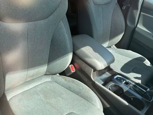 Used 2020 Hyundai Santa Fe SEL AWD/4WD image 10