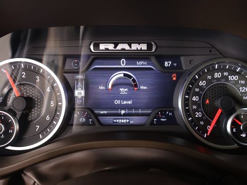 Used 2026 RAM 1500 Laramie AWD/4WD image 4