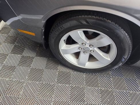 Used 2012 Dodge Challenger SXT RWD image 20