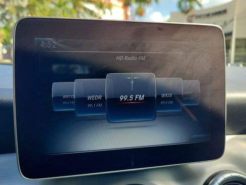 Used 2019 Mercedes-Benz CLA 250 image 26