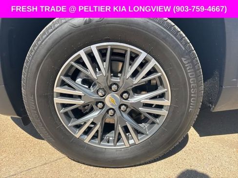 Used 2024 Chevrolet Traverse LT w/ Trailering Package image 4